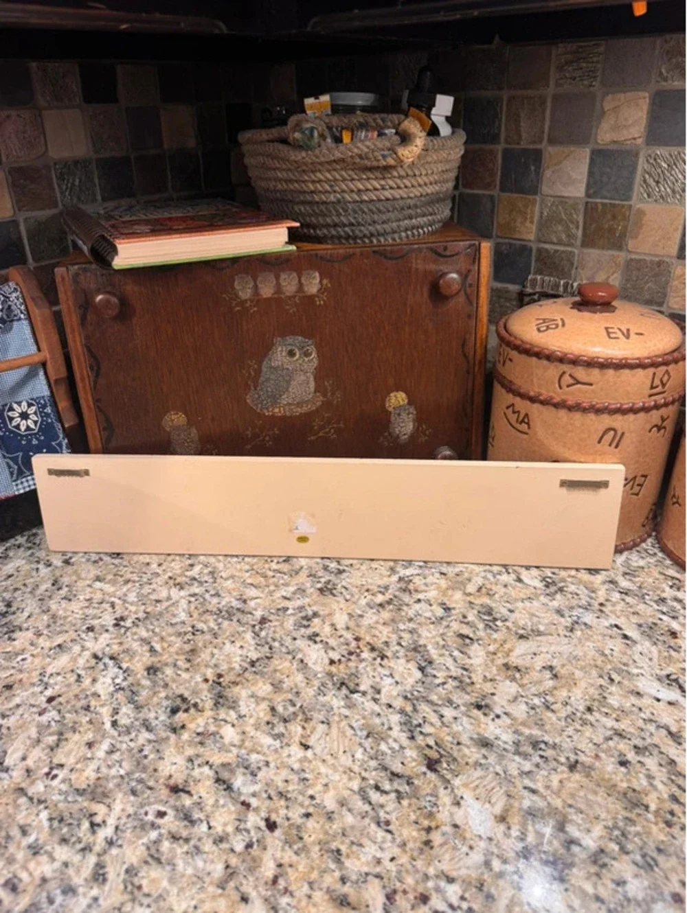 No Label vintage apple